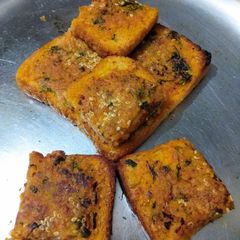 A picture of Besan bread toast.