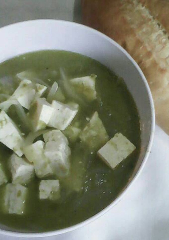 Una foto de Queso en salsa verde