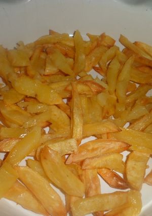 Una foto de Papas fritas al horno y entraña.