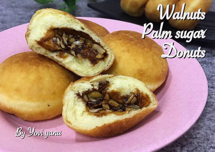 Walnuts palm sugar donuts