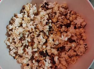 Una foto de Palomitas acarameladas 🍬con sabor a mantequilla 🧈