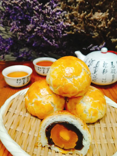 🥮菠蘿蛋黃酥 的食譜成品照片