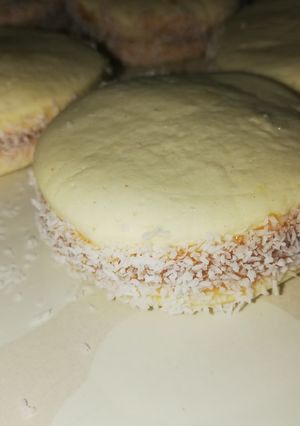 Una foto de Alfajores de maicena (sin manteca!)