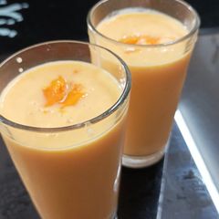 A picture of Mango shake.