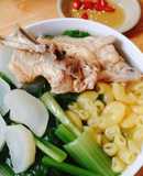 Nui nấu xương gà