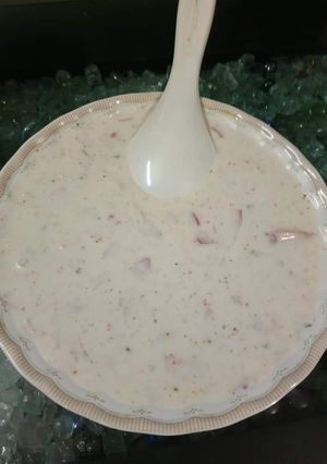 A picture of Onion raita.