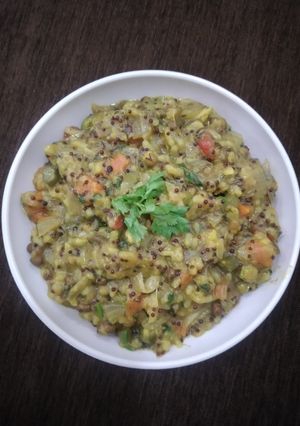 A picture of Sprouted ragi masala khichdi.