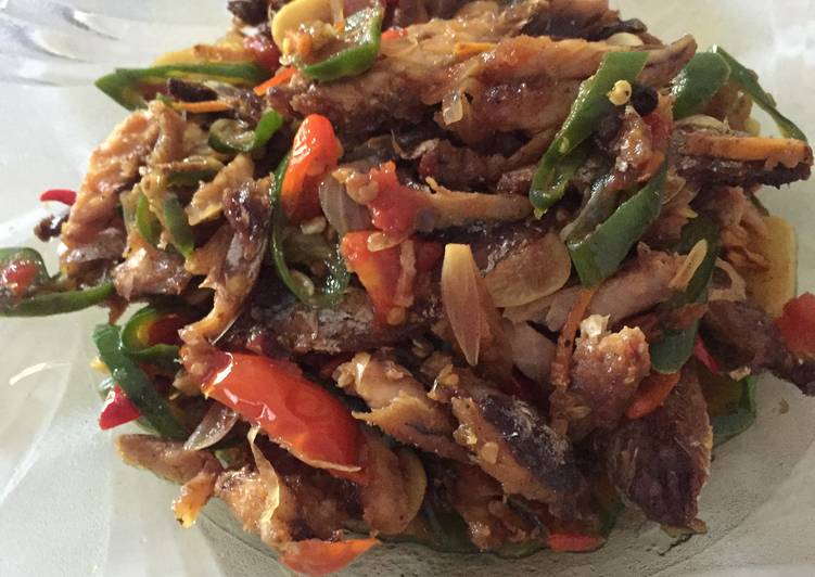 Resep Ikan pindang suir pedas yang Lezat