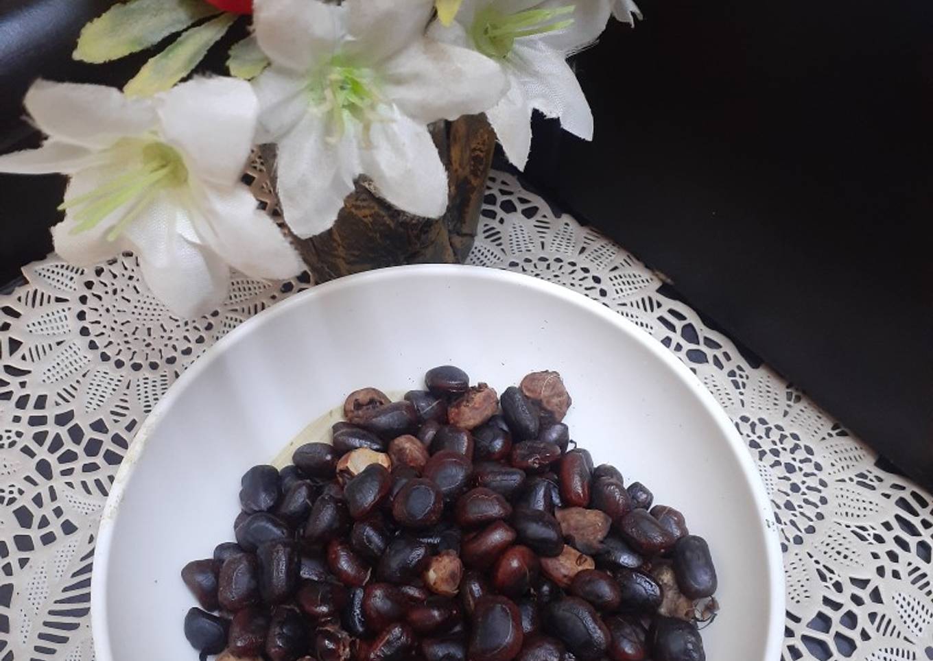 Kocheekey...Tamarind seed snack (Memoni recipe)