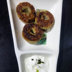 A picture of Poha vada.