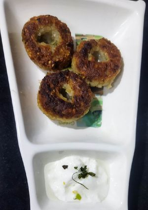 A picture of Poha vada.
