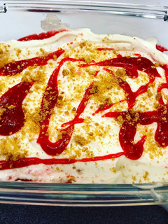 Una foto de Helado 💯 por 💯 artesanal sabor strawberry cheesecake sin lactosa