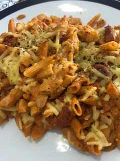Una foto de Macarrones con chorizo vegano (V)