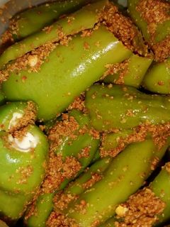 राई की मिर्च का अचार (rai ki mirch ka achar recipe in Hindi) रेसिपी मुख्य फोटो