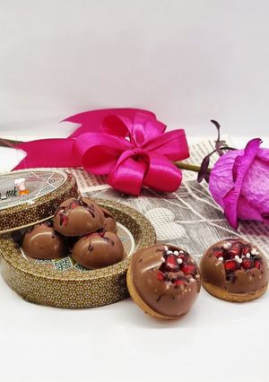 عکسی از دستور شکلات اناری با ۲ قلم مواد (شب چله)🍫