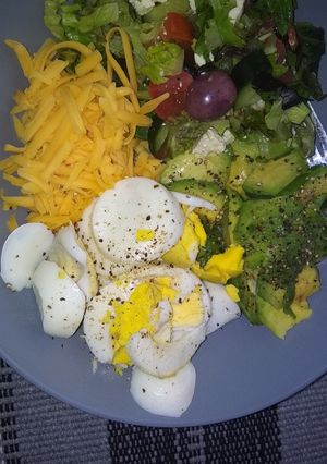 A picture of Boiled eggs.