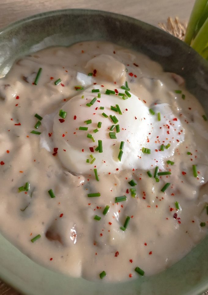 Una foto de Crema de Champiñones Clásica / Mushroom Cream Soup