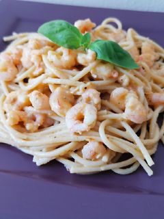 Tejszínes garnélás spagetti recept fotója