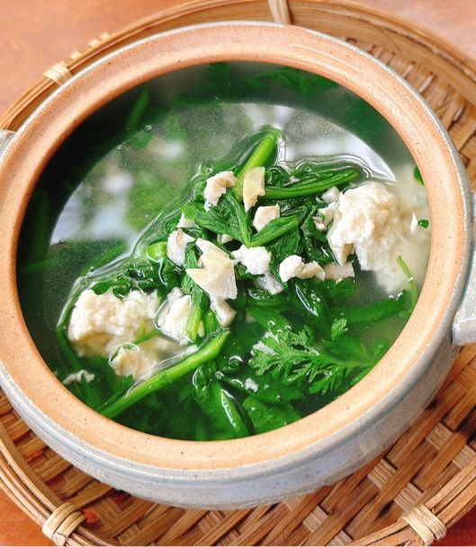 Nấu canh rau cải cúc thơm ngon, thanh mát và đơn giản tại nhà lAx88com
