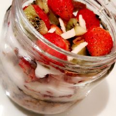 Vegan fruit parafit A picture of Vegan fruit parafit.