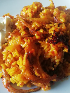 Una foto de Arroz con pulpitos