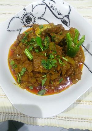 A picture of Lauki gosht.