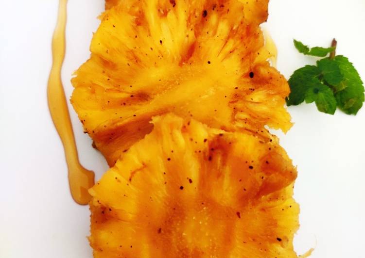 Recipe of Quick Honey Grilled pinnapple