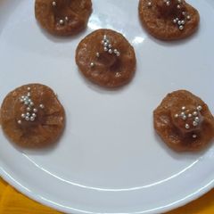 A picture of Caramel modak.