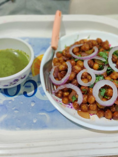 चिल्ली चना (Chilli chana recipe in Hindi) रेसिपी मुख्य फोटो