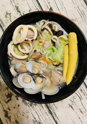 海鮮什錦湯麵 的食譜成品照片