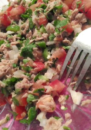 Una foto de Ceviche de atún de lata