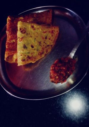 मिक्स फ्लोर चीला(Mix flour chilla recipe in Hindi) रेसिपी मुख्य फोटो