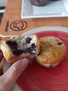 Una foto de Muffin vainilla arándanos