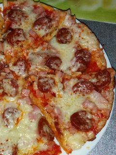 Una foto de Pizza sin horno / sin levadura de panadería