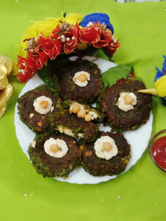 स्टफ पनीर पालक कटलेट रेसिपी मुख्य फोटो