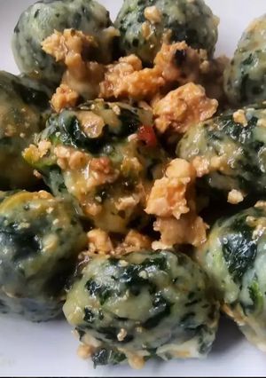 Una foto de Ñoquis de papa🥔 y acelga 🥬rellenos de queso🧀