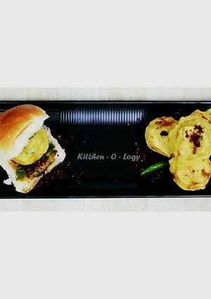 A picture of Vada Pav #monsoon.