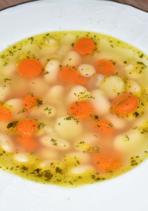 Zöldséges bableves recept fotója