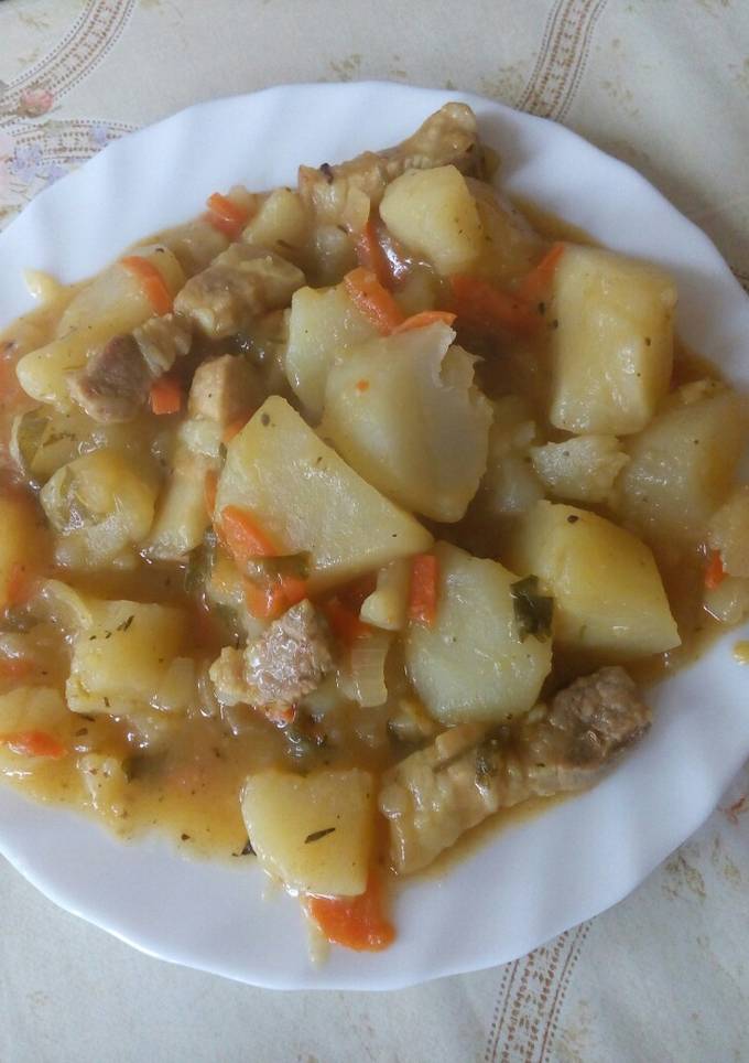 Жаркое из картофеля с грудинкой