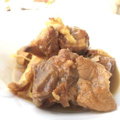 A picture of Pork In Ginger And Plum Sauce In Thermal Pot.