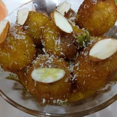 A picture of Gupchup mithai.