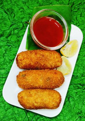 A picture of Shezwan potato nuggets.