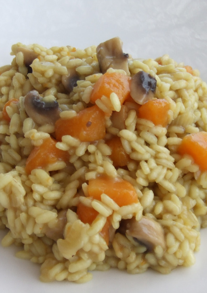 Una foto de Arroz con calabaza y champiñones