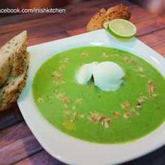A picture of Cheesy broccoli walnut soup.