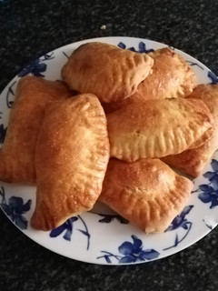 Una foto de Empanadillas de carne al horno
