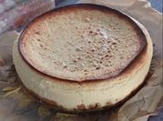 Una foto de galletitas saladas de queso crema