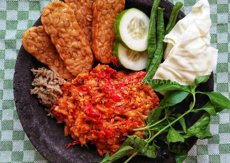 Cara Gampang Membuat Sambel Tempe Teri, Bikin Ngiler