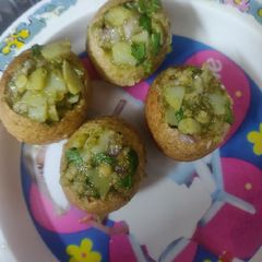A picture of Stuffed chatpate golgappe.
