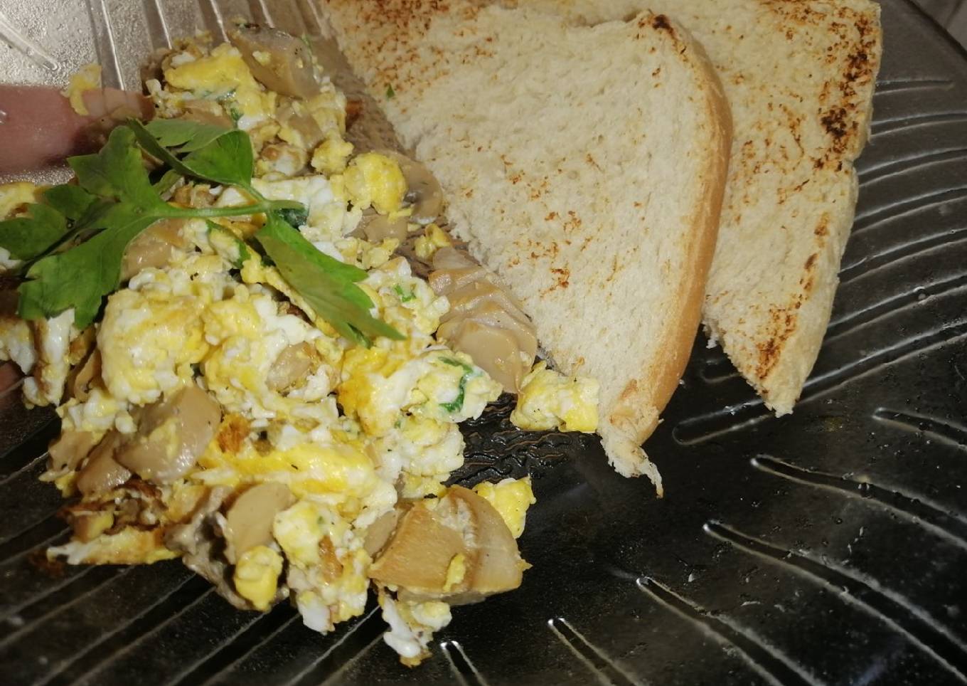 Huevito estrellado con champiñones