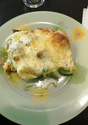 Una foto de Brócoli al horno en salsa de champiñones verde
